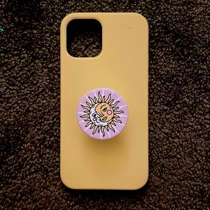 iPhone 12 heyday case yellow with popsocket